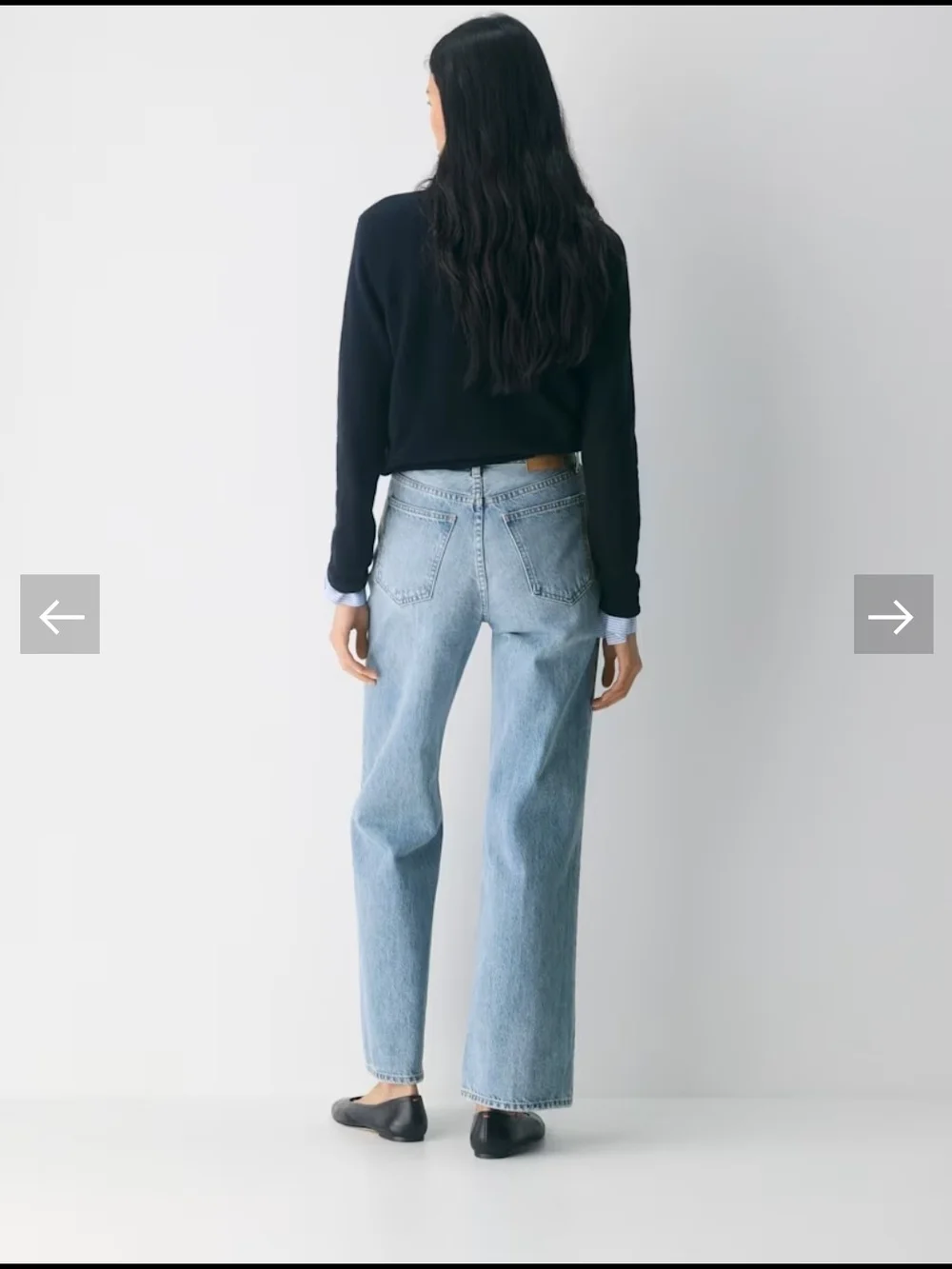 Aritzia's Denim Forum The Farrah Hi-Rise Wide | Blue Denim | Size 29 - Picture 4 of 11